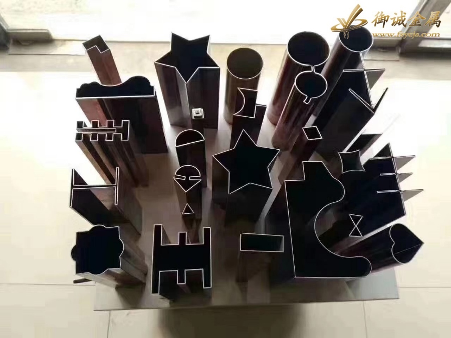 不銹鋼線條/門(mén)套